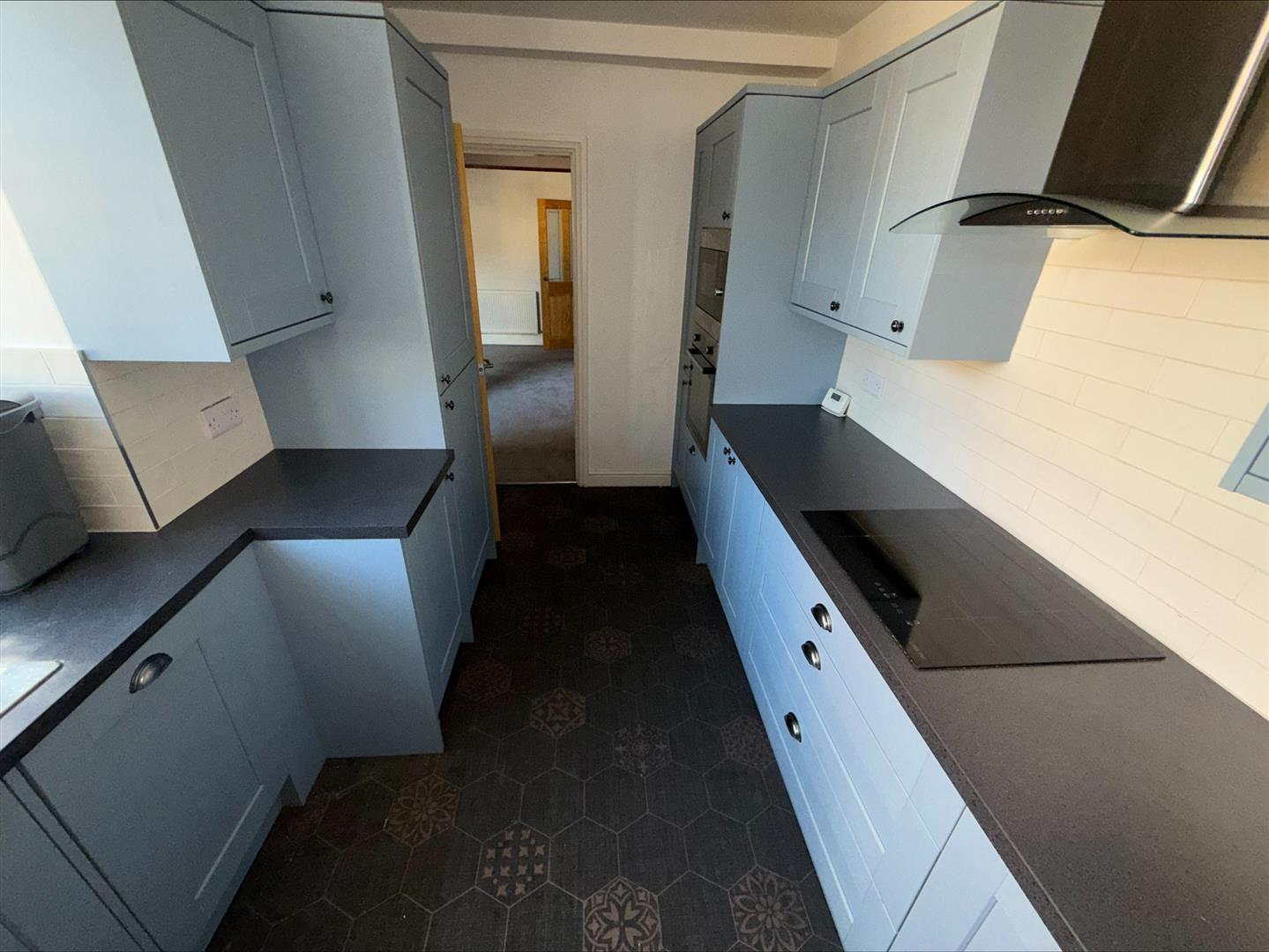 2 bed house, photo 2