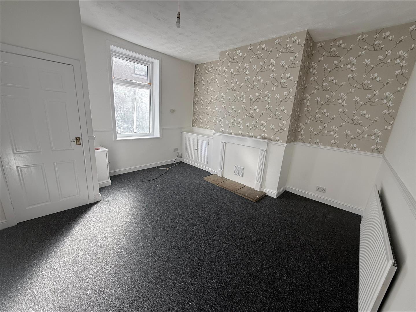 2 bed house, photo 2