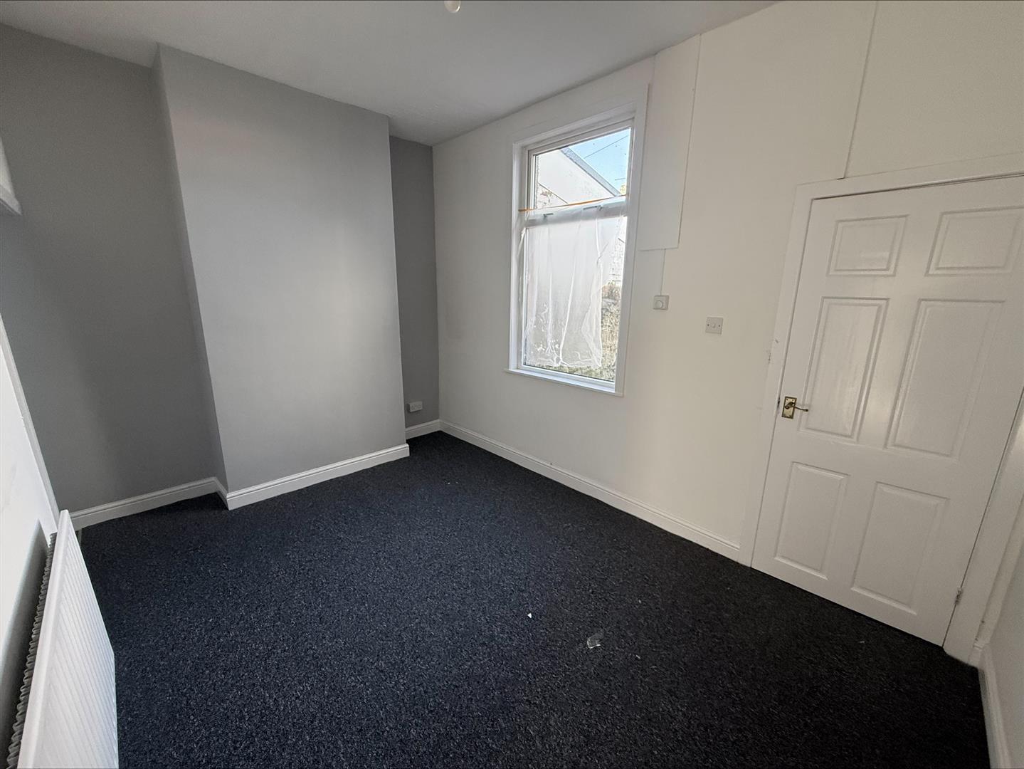 2 bed house, photo 3