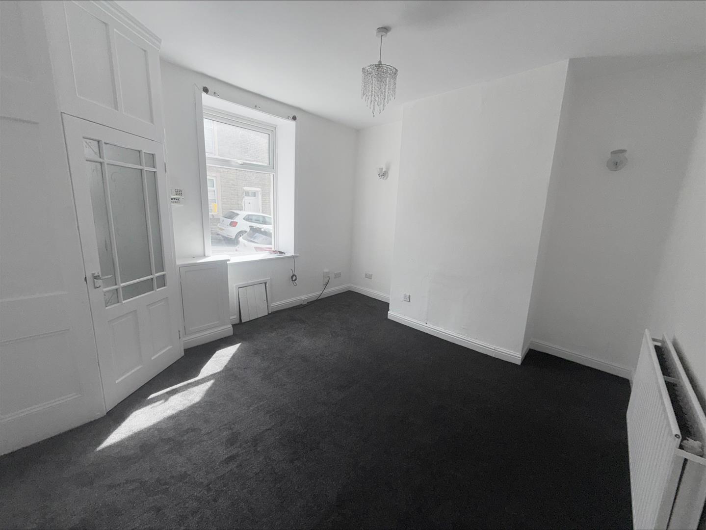 2 bed house, photo 2