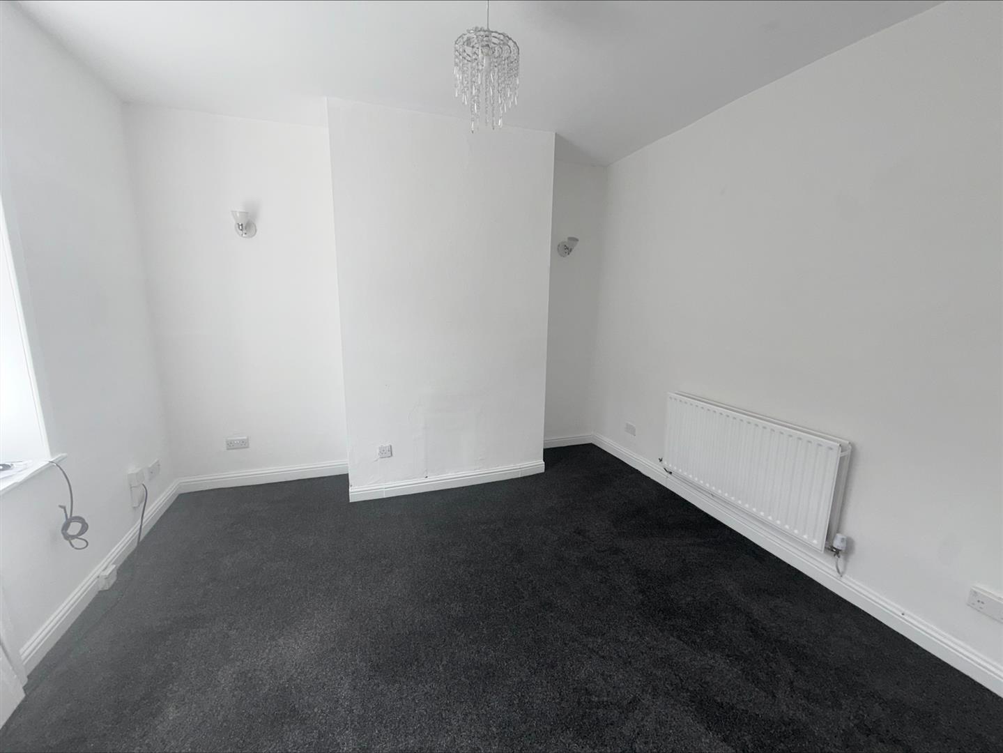 2 bed house, photo 3