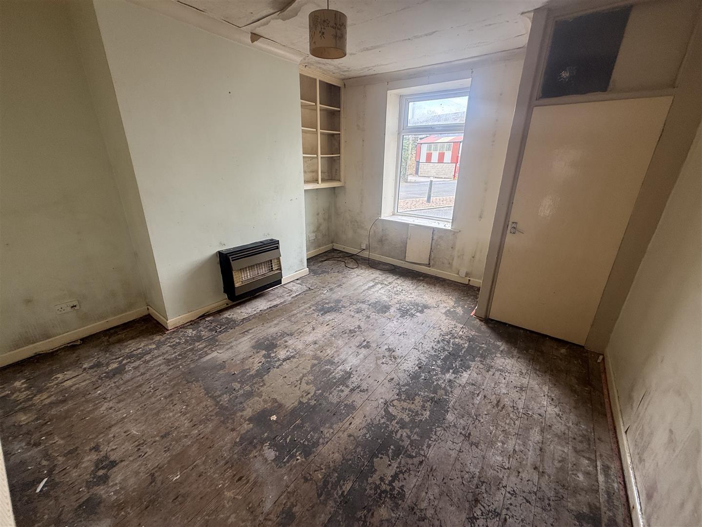 2 bed house, photo 2