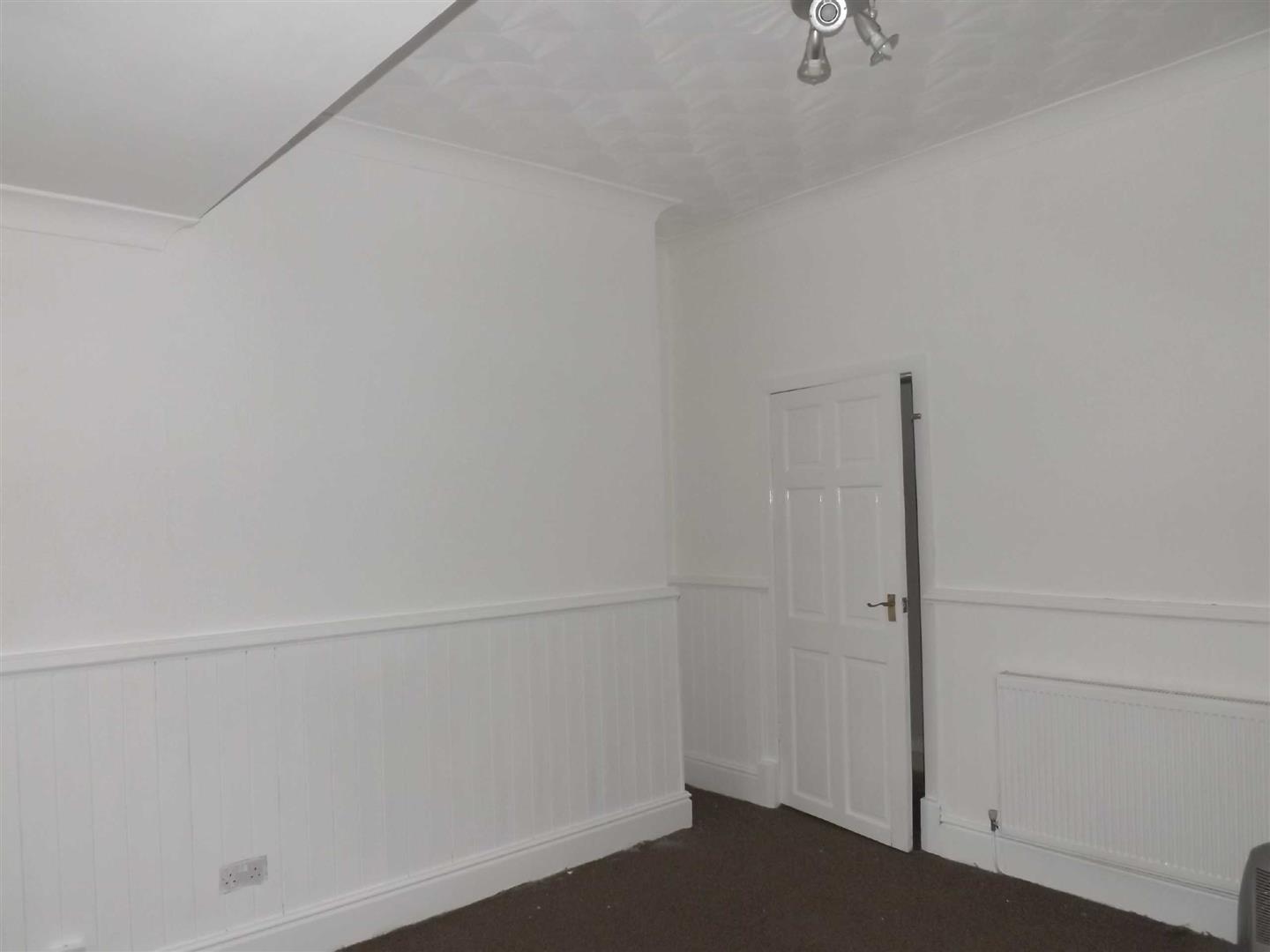2 bed house - terraced, photo 3