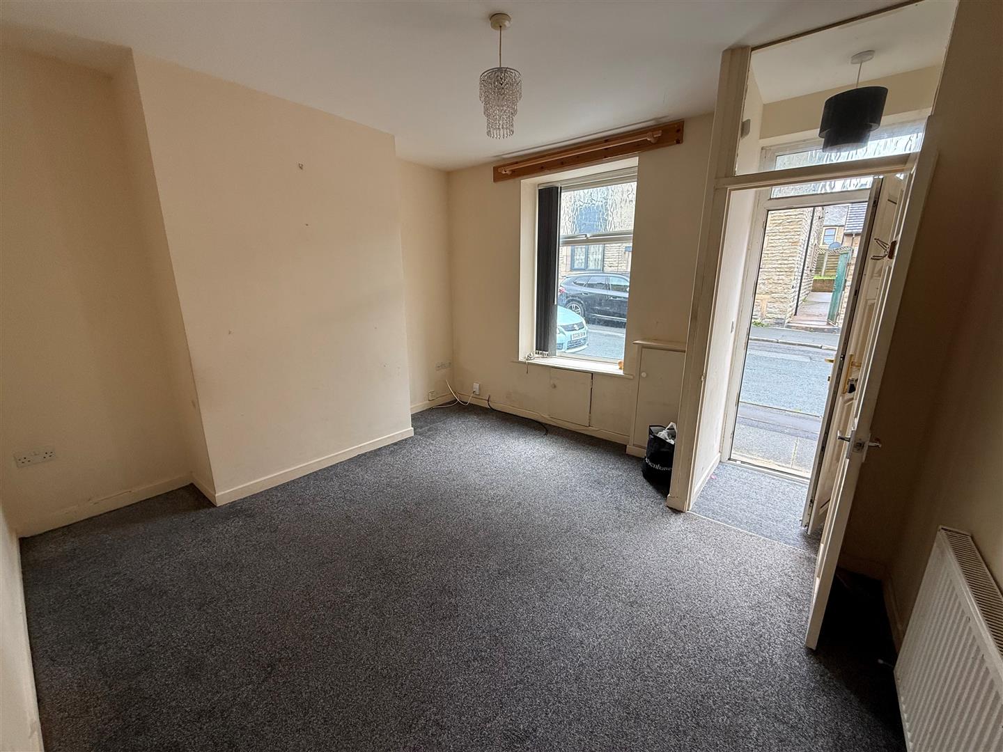 2 bed house, photo 3