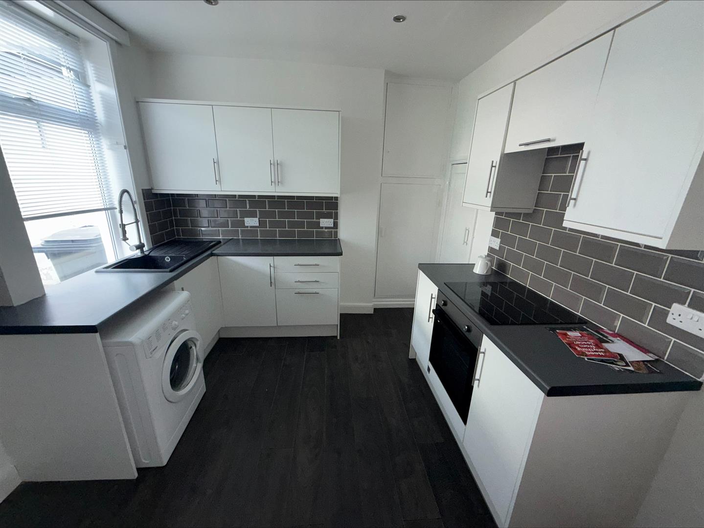 2 bed house, photo 2