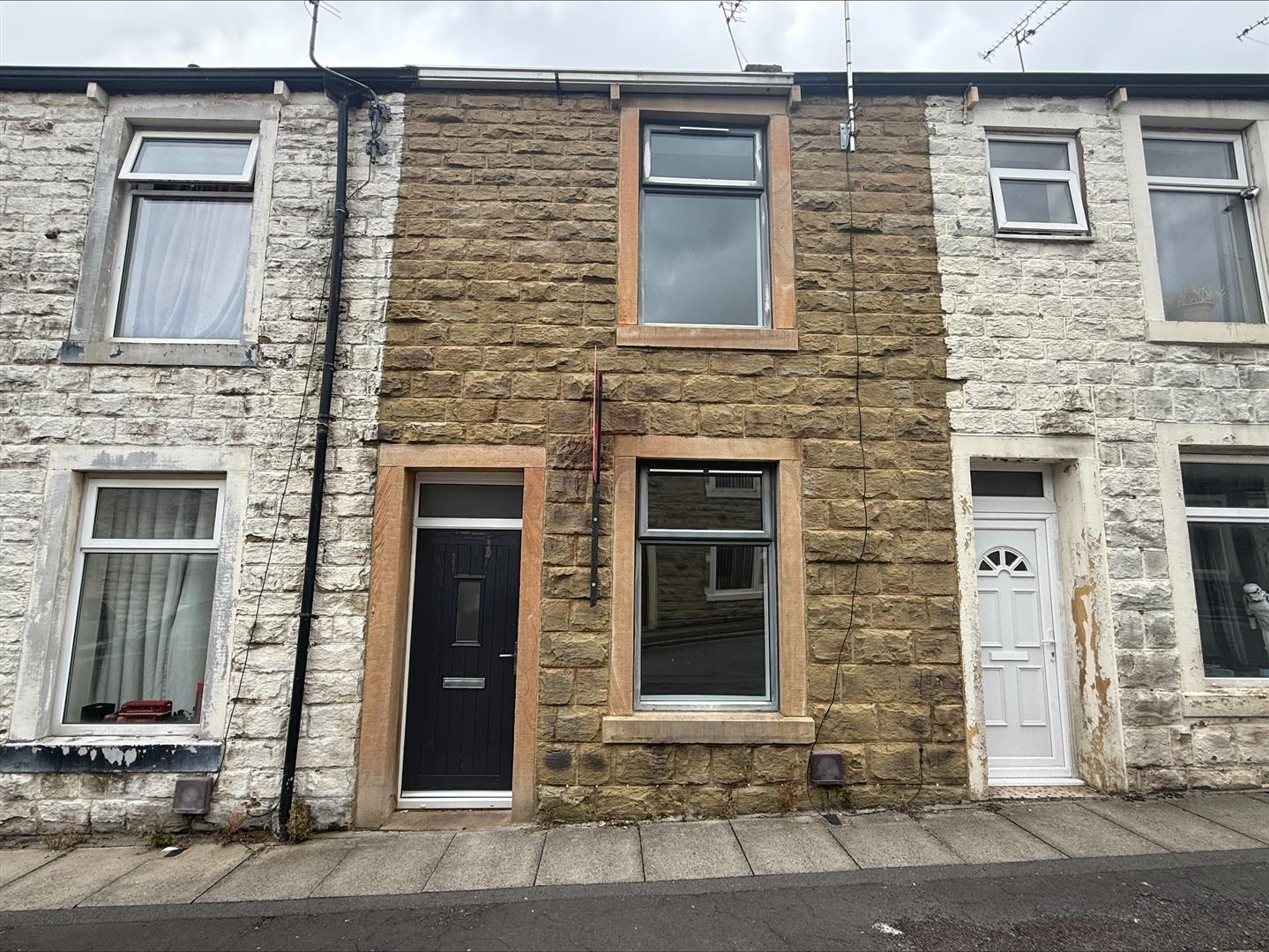 2 bed house, 17 Percy Street Accrington