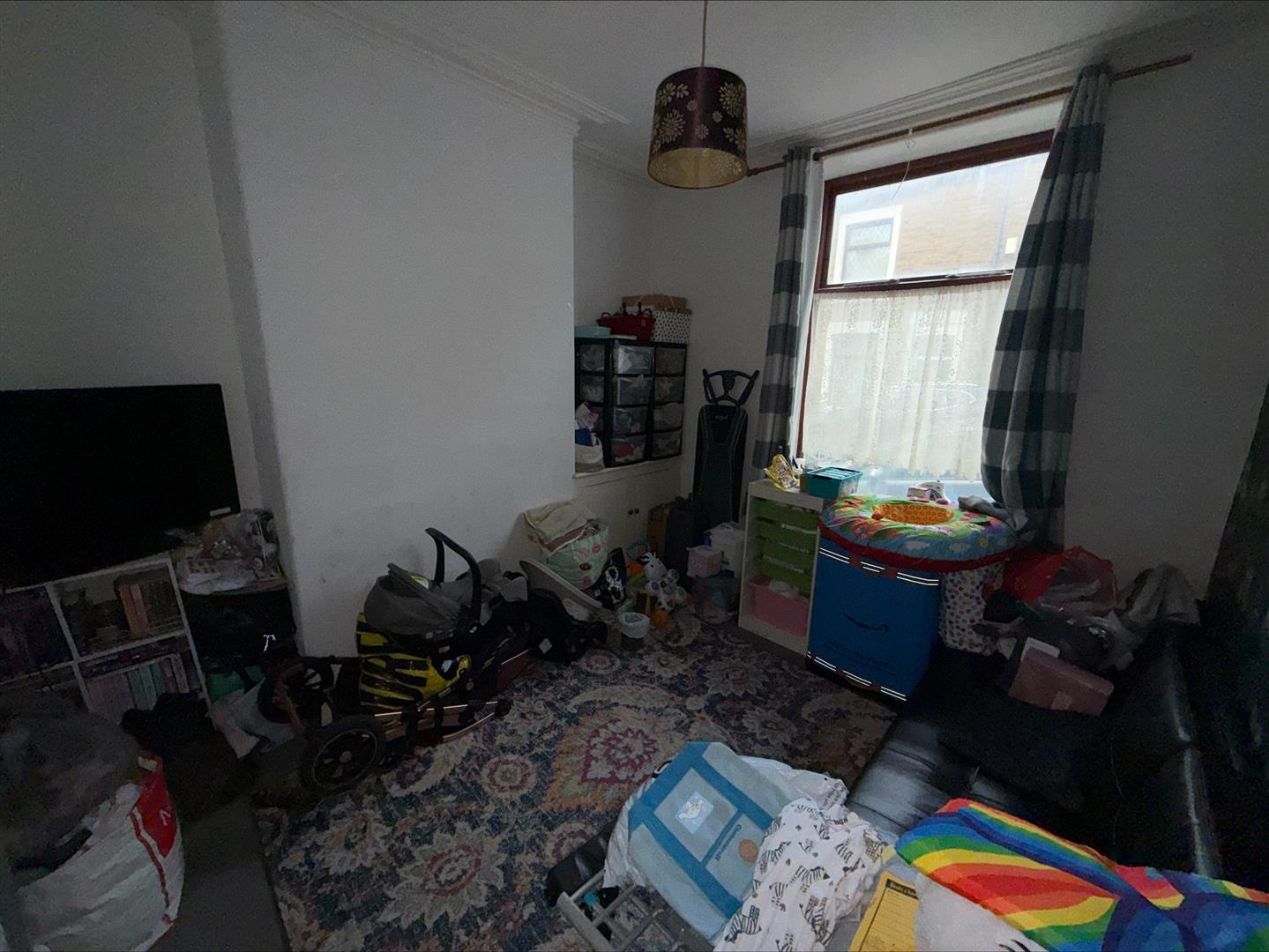 2 bed house, photo 3