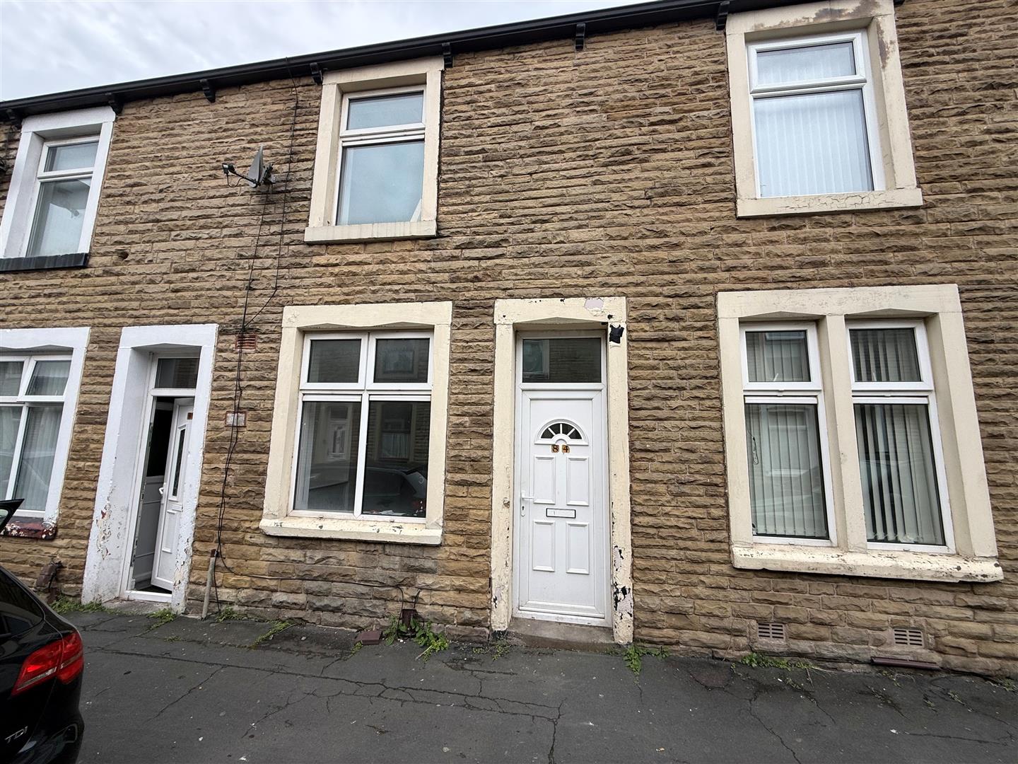 2 bed house, 84 Leyland Road Burnley