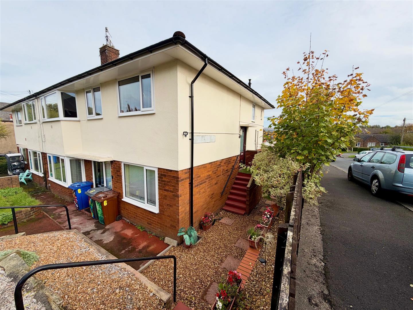 2 bed maisonette on Thwaites Road, Oswaldtwistle, Accrington